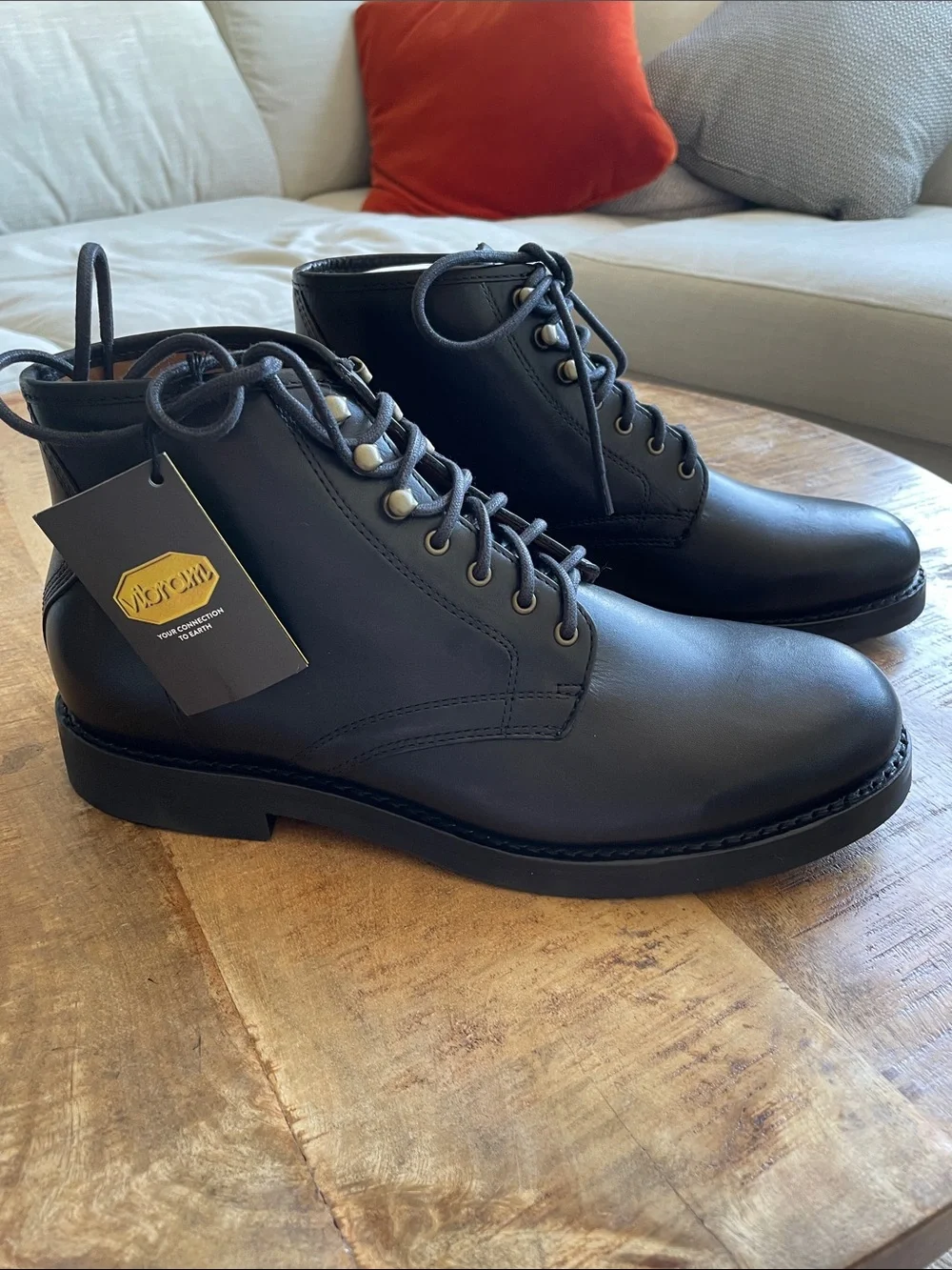 J. Crew Men's Black Size 9 Field Boots in English Leather Vibram Sole NEW CB047